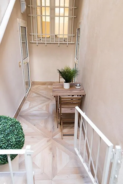 Hotel Provenzale Casa Firenze 0*,  Italia